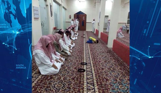 کودکی که امام جماعت شد + عکس