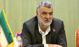 سیب و پرتقال شب عید خریداری شد/ بیش از سال ۹۶ کالای اساسی وارد شد