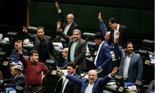 تسهیلات به مقامات و مدیران همانند سایر کارکنان دستگاه ذی‌ربط می‌شود