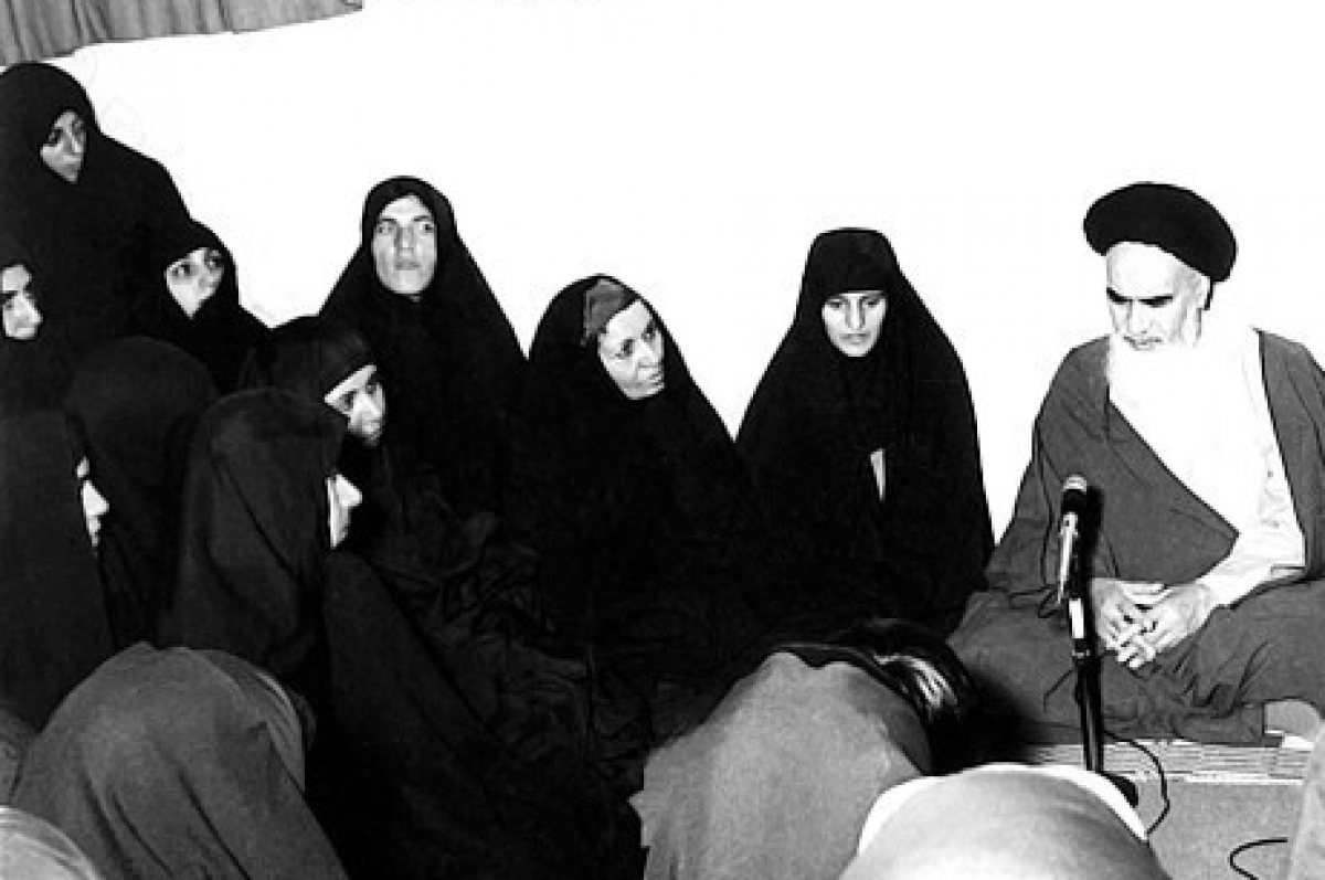 از نظر ارسطو راجع محکومیت به اسارت زن تا نگاه امام خمینی (ره) به زنان