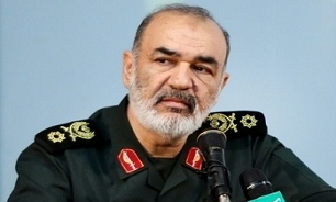 سردار سلامی: سال آینده سال «فتح مبین» جبهه اسلام علیه جبهه کفر است