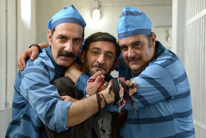 زندانیها صعود چشمگیر فیلم رحمان ۱۴۰۰ در گیشه سینما/متری شیش و نیم یک پله سقوط کرد، زندانیها صعود//////////////////دوشنبه