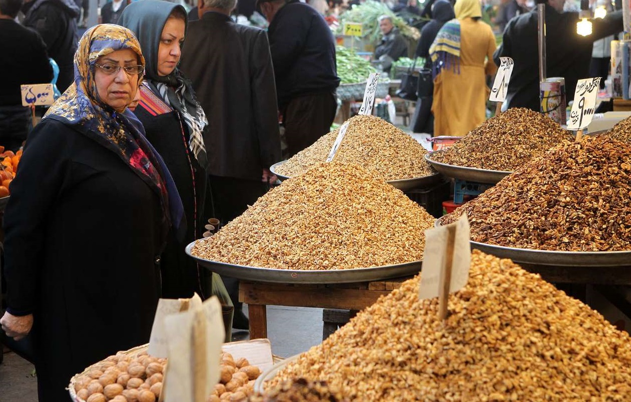 بازار بزرگ رشت در آستانه نوروز بازار بزرگ رشت در آستانه نوروز
