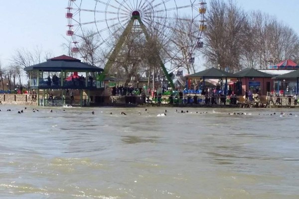 ۴۵ عراقی بر اثر واژگونی یک کشتی در موصل جان خود را از دست دادند ۴۵ عراقی بر اثر واژگونی یک کشتی در موصل جان خود را از دست دادند