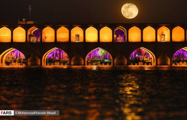 نمایی متفاوت از سی و سه پل +تصاویر نمایی متفاوت از سی و سه پل +تصاویر