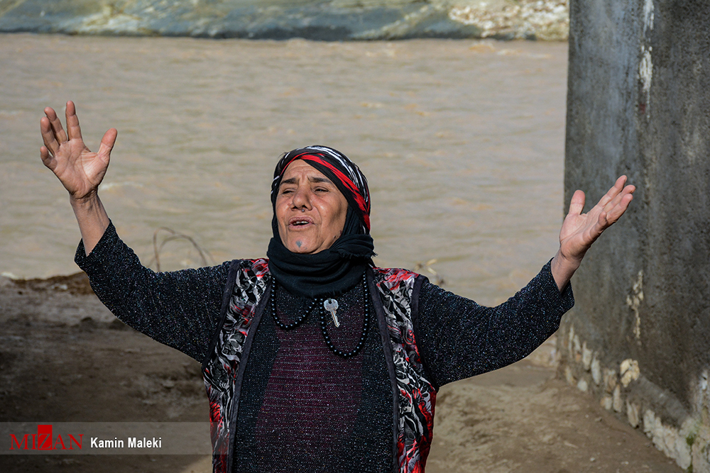 آخرین وضعیت سیلاب در خوزستان و لرستان/اختصاص زمین رایگان به سیل زدگان/ سیل به ۱۵۰ هزار واحد مسکونی خسارت زد/ارتباط مردم پلدختر با ۱۱۵ قطع است آخرین وضعیت سیلاب در خوزستان و لرستان/اختصاص زمین رایگان به سیل زدگان/ سیل به ۱۵۰ هزار واحد مسکونی خسارت زد/ارتباط مردم پلدختر با ۱۱۵ قطع است