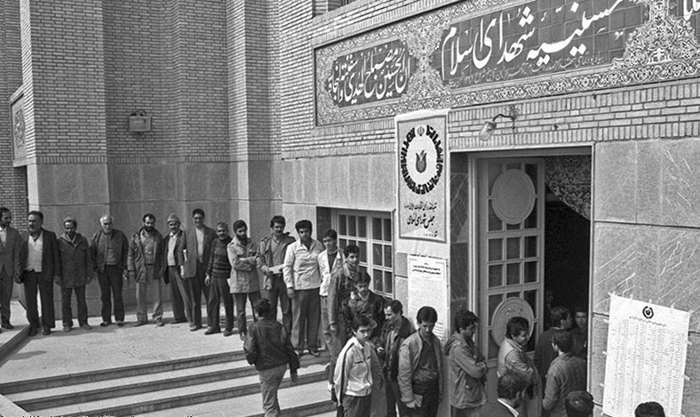 سومین دوره انتخابات مجلس شورای اسلامی+تصاویر سومین دوره انتخابات مجلس شورای اسلامی+تصاویر