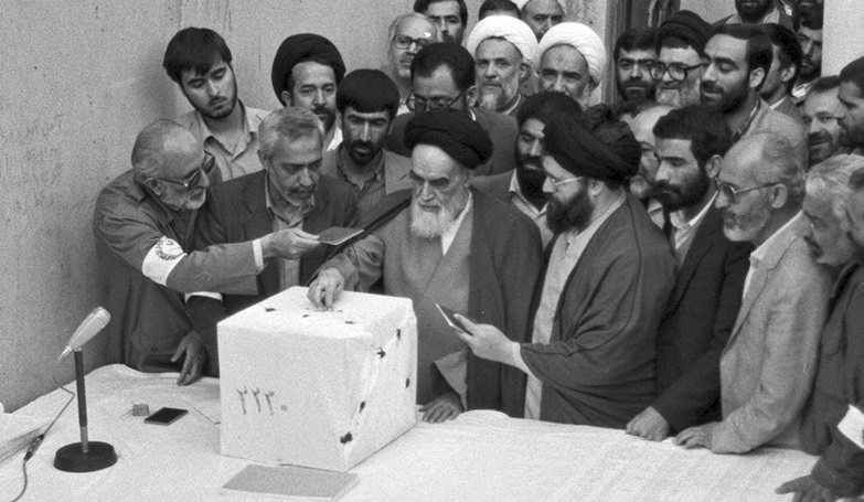 سومین دوره انتخابات مجلس شورای اسلامی+تصاویر سومین دوره انتخابات مجلس شورای اسلامی+تصاویر