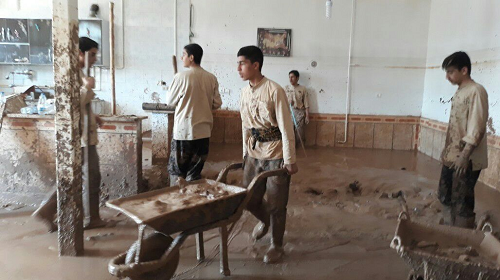 مجاهدت ۵۰۰ طلبه استان تهران در مناطق سیلزده مجاهدت ۵۰۰ طلبه استان تهران در مناطق سیلزده