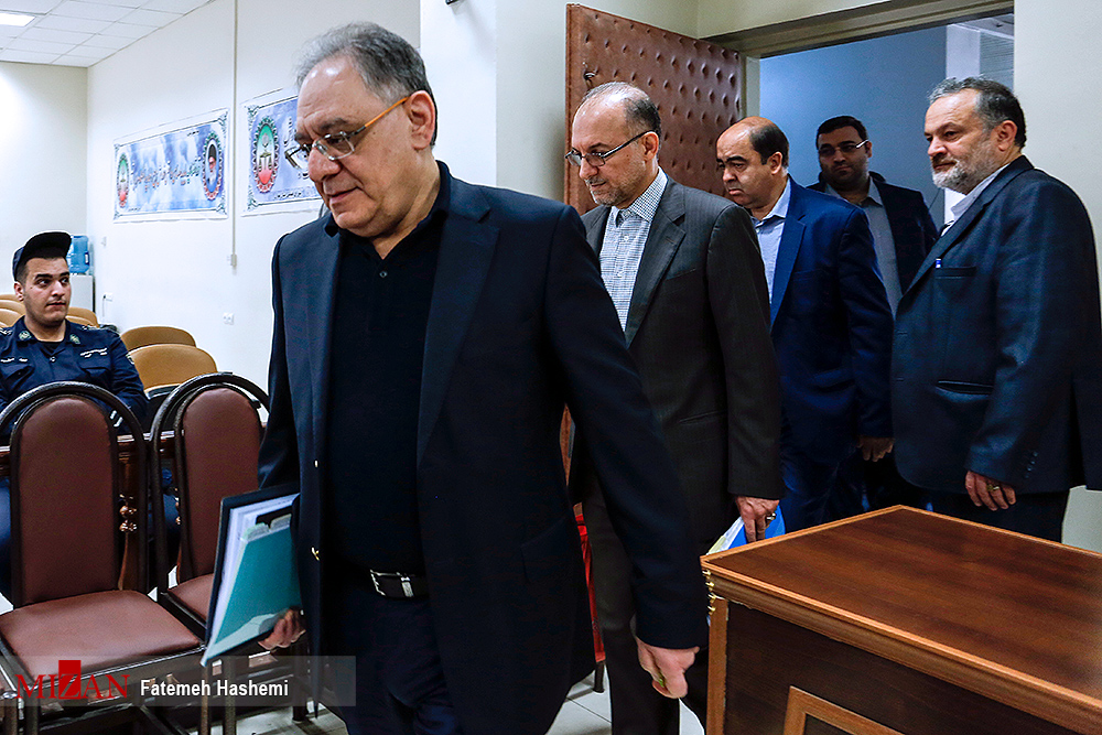 چهارمین جلسه دادگاه رسیدگی به اتهام مدیر عامل سابق شرکت بازرگانی پتروشیمی و ۱۳ متهم دیگر آغاز شد