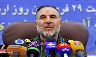 فرمانده نیروی زمینی ارتش: بیش از هشت هزار و ۶۰۰ سرباز مشغول لایروبی منازل سیل‌زدگان هستند/ ارتش در روز ۲۹ فروردین در سه استان سیل‌زده رژه خدمت‌رسانی خواهد داشت