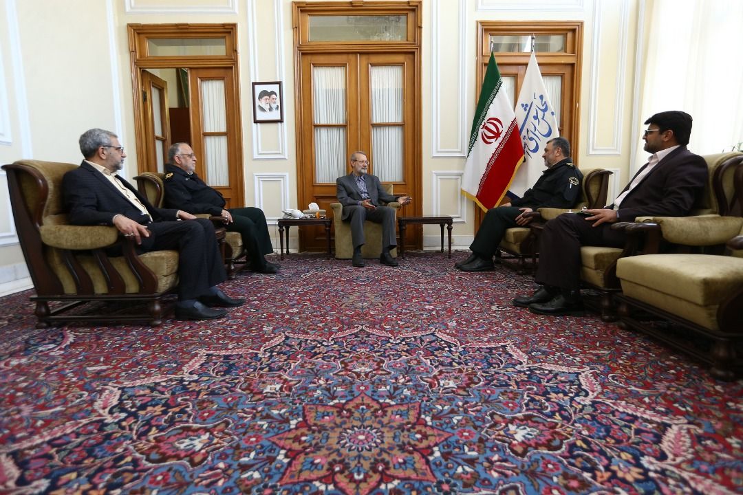 دیدار فرمانده ناجا با رئیس مجلس شورای اسلامی/ حضور پلیس در همه سختیها برای مردم نمود داشته است