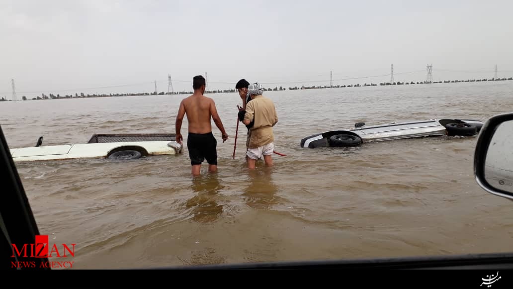 جاده اهواز به شادگان زیر آب رفت +تصاویر