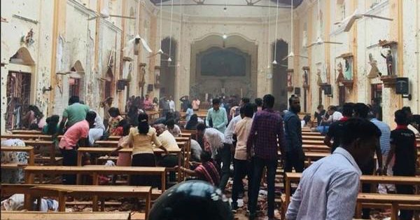 وقوع ۶ انفجار همزمان در سریلانکا/۱۸۰ نفر کشته و مجروح شدند وقوع ۶ انفجار همزمان در سریلانکا/۱۸۰ نفر کشته و مجروح شدند