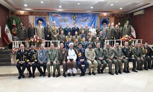 وابستگان نظامی بیش از ۳۰ کشور با فرمانده نیروی زمینی ارتش دیدار کردند