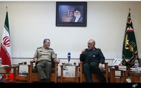 فرماندهان سپاه و ارتش با یکدیگر دیدار و گفتگو کردند