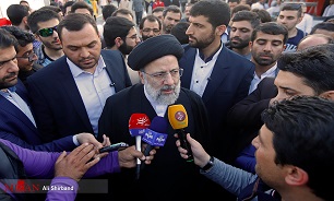 نمایشگاه کتاب به عنوان نماد علم و فرهنگ و دانش در کشور ما بسیار اهمیت دارد/ علیرغم همه تحریم‌ها، کشور ما با این میزان از جوانان فرهیخته و مصمم، سرمایه‌ای عظیم دارد
