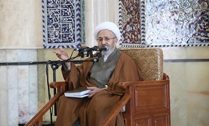 تعطیلات زیاد ضربه به علمیّت حوزه می‌زند/ قوام اسلامیّت جمهوری اسلامی به حوزه‌ها است