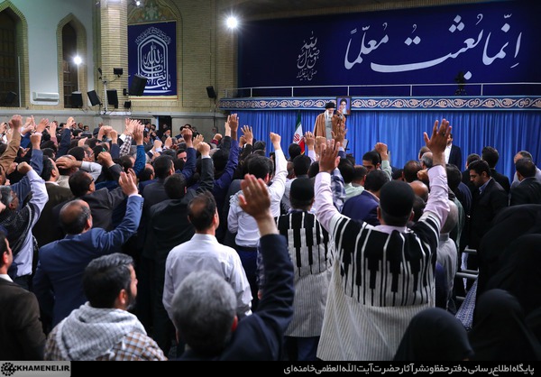 غربیها انتظار دارند معلمانِ متدین ما که علاقهمند به آینده کشور هستند، در کلاس درس خود برای آنها سرباز تربیت کنند غربیها انتظار دارند معلمانِ متدین ما که علاقهمند به آینده کشور هستند، در کلاس درس خود برای آنها سرباز تربیت کنند
