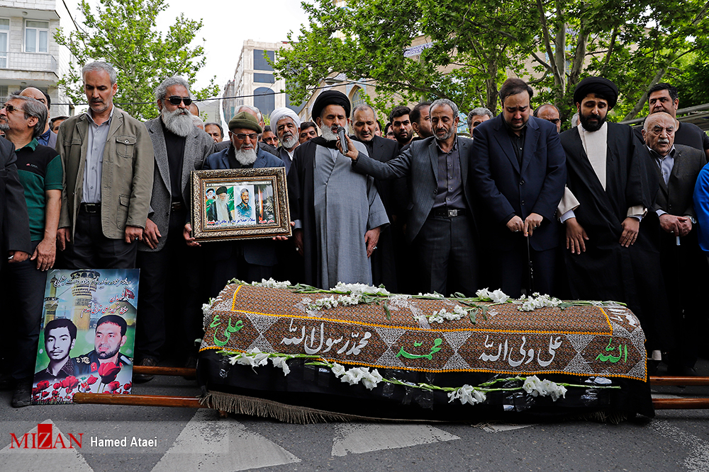 مراسم تشییع پیکر مادر شهیدان طهرانی مقدم برگزار شد مراسم تشییع پیکر مادر شهیدان طهرانی مقدم برگزار شد
