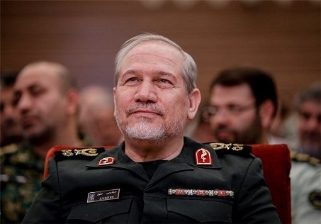 سرلشکر صفوی از پایگاه شکاری شهید یاسینی بازدید کرد سرلشکر صفوی از پایگاه شکاری شهید یاسینی بازدید کرد