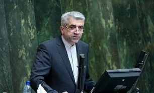 محجوب از توضیحات وزیر نیرو درباره اپراتورهای برق قانع شد