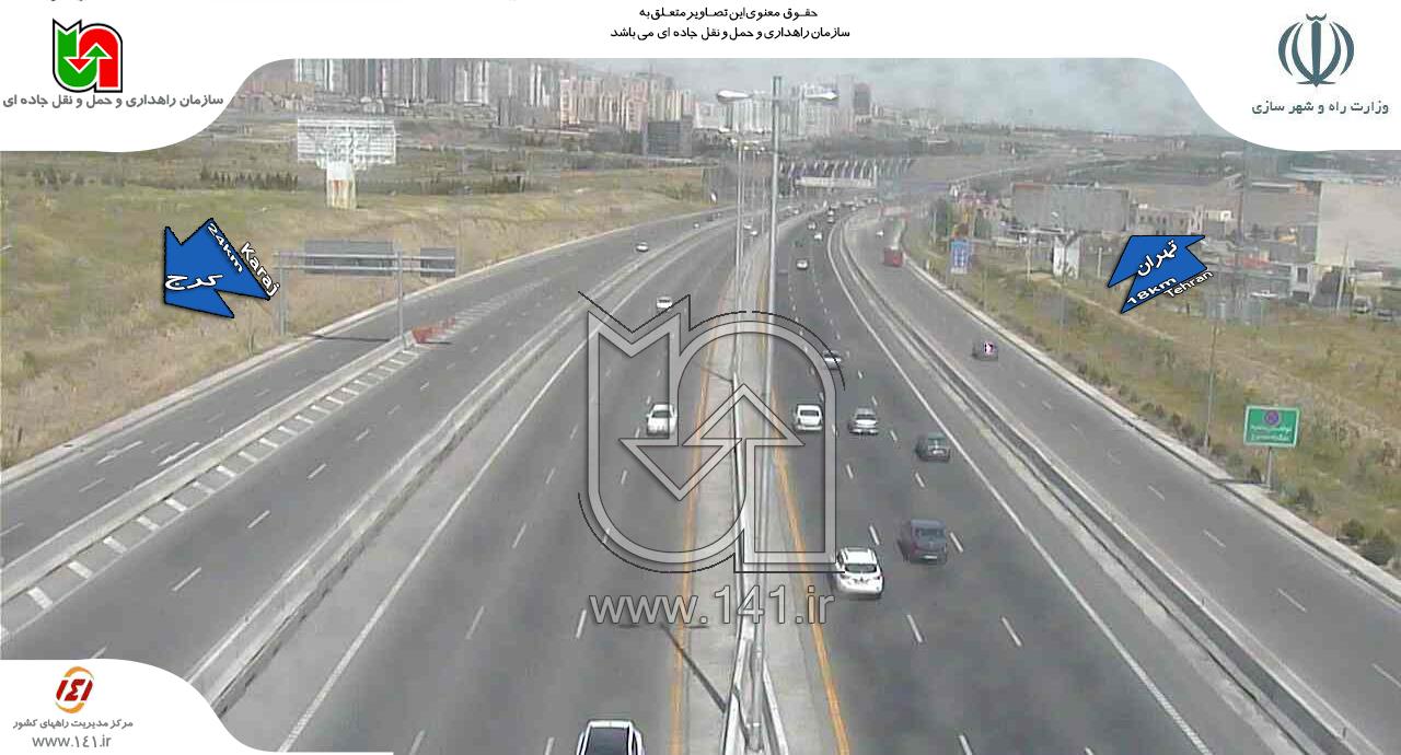 ترافیک نیمه سنگین در مسیر چالوس به تهران ترافیک نیمه سنگین در مسیر چالوس به تهران