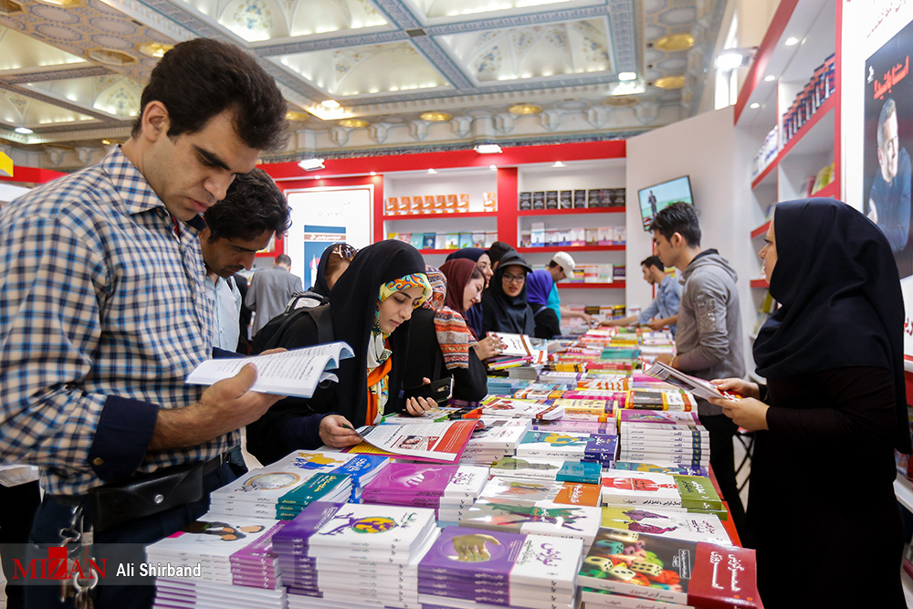 کتاب و کتابخوانی گفتهها و ناگفتههای کتاب و کتابخوانی در کشور///////////////////////یکشنبه