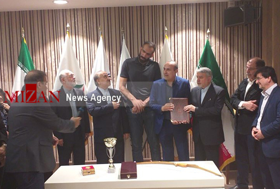 حضور ورزشکاران و مسئولان ورزش کشور در موزه ملی ورزش + عکس حضور ورزشکاران و مسئولان ورزش کشور در موزه ملی ورزش + عکس