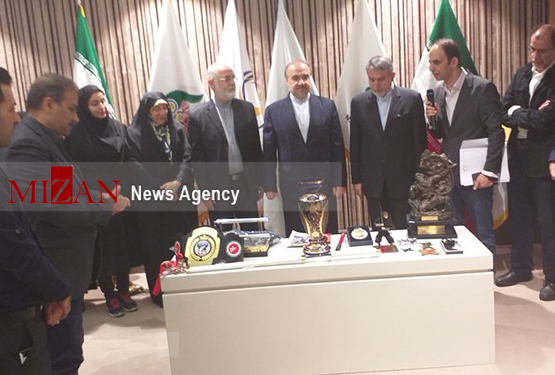 حضور ورزشکاران و مسئولان ورزش کشور در موزه ملی ورزش + عکس حضور ورزشکاران و مسئولان ورزش کشور در موزه ملی ورزش + عکس