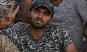 شیرینی اولین اذان از بلندگوی مسجد شهری آزاد شده در سوریه