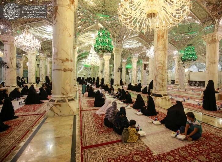 سفره افطار عکس/ افطاری در حرم مطهر علوی