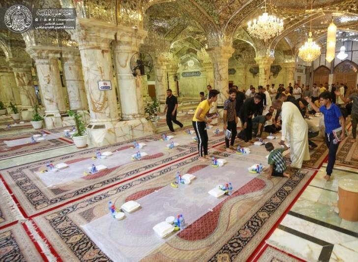 سفره افطار عکس/ افطاری در حرم مطهر علوی