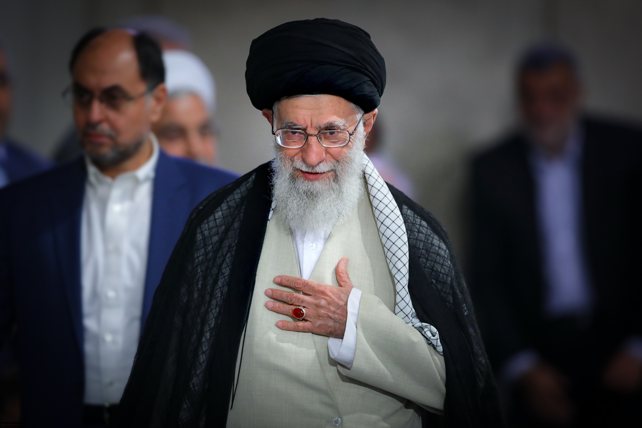 تک عکس/ دیدار مسئولان و کارگزاران نظام با رهبر معظم انقلاب تک عکس/ دیدار مسئولان و کارگزاران نظام با رهبر معظم انقلاب