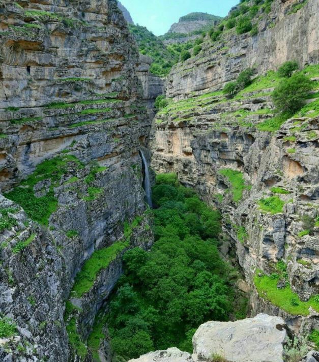 تصویری زیبا از دره «چریش»