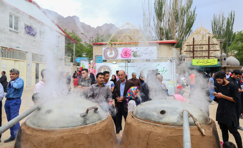 گلاب دومین جشنواره فرهنگی گلمحمدی استان یزد