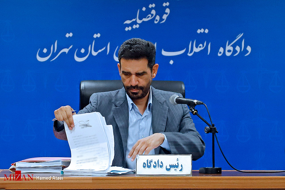 سومین جلسه دادگاه رسیدگی به اتهامات هادی رضوی و ۳۰ متهم دیگر پرونده بانک سرمایه آغاز شد