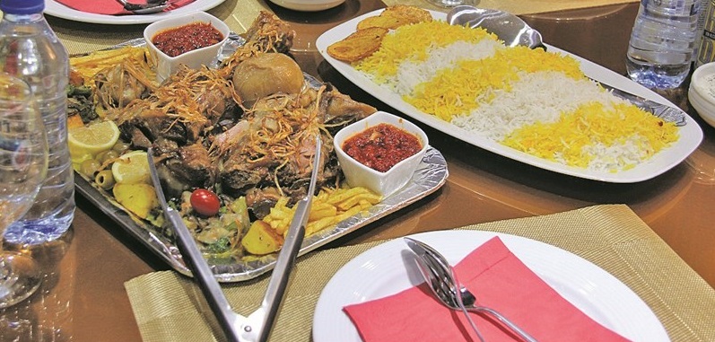 در صورت مسمومیت غذایی توسط یک واحد صنفی چگونه می‌توان از آن شکایت کرد؟