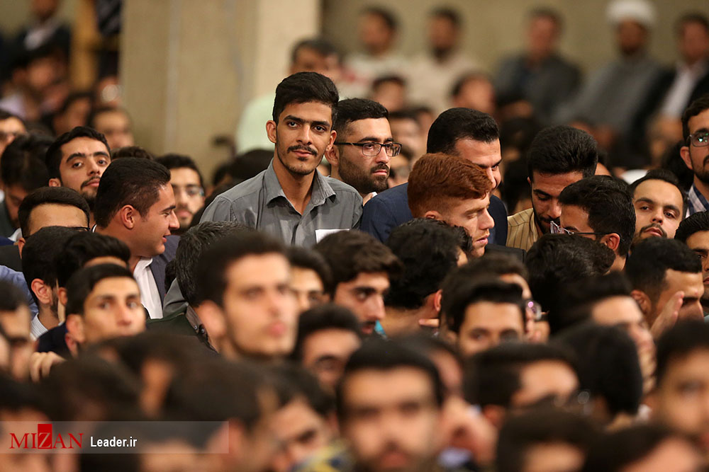 انتظار شیرین در خیابان فلسطین/ حرف زور دانشجویان به رهبر انقلاب!