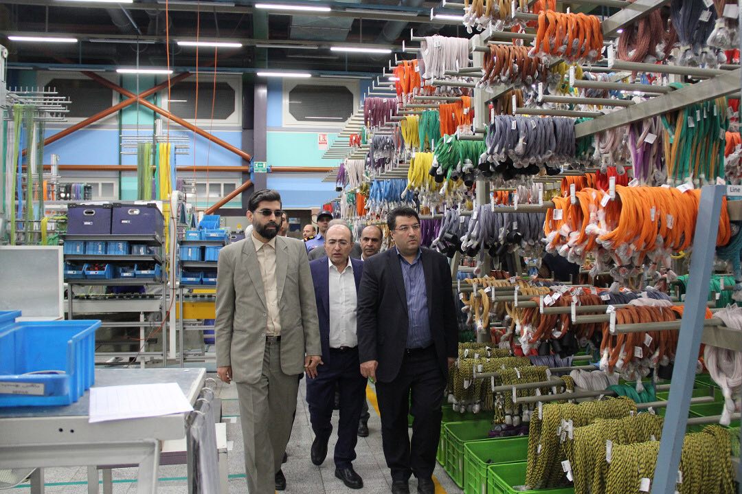 ۱۳۰ برنامه عمق ساخت داخل در صنعت قطعه سازی/ تعمیق بخشی عمق ساخت قطعات داخلی در دستور کار وزارت صنعت/ قطعه سازان پتانسیل بالایی برای کمک در شرایط تحریم دارند ۱۳۰ برنامه عمق ساخت داخل در صنعت قطعه سازی/ تعمیق بخشی عمق ساخت قطعات داخلی در دستور کار وزارت صنعت/ قطعه سازان پتانسیل بالایی برای کمک در شرایط تحریم دارند