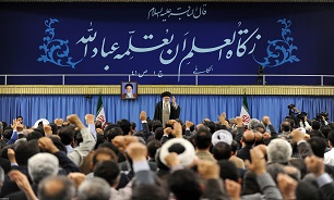 جمعی از استادان، نخبگان و پژوهشگران دانشگاه‌ها با رهبر انقلاب کردند