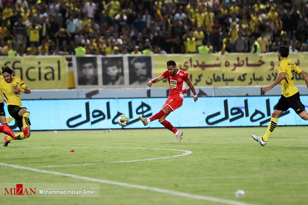 پرسپولیس در بازی جذاب و پراخراج سپاهان را شکست داد و به فینال رسید/ شاگردان برانکو یک قدم تا دبل پرسپولیس در بازی جذاب و پراخراج سپاهان را شکست داد و به فینال رسید/ شاگردان برانکو یک قدم تا دبل