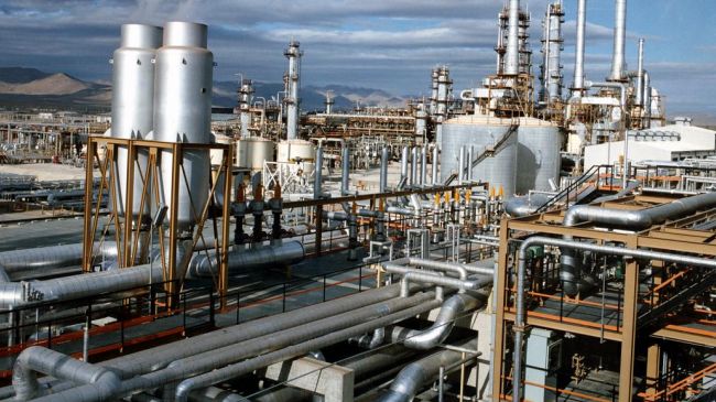 تدوین طرح جامع توسعه صنایع پایین دستی پتروشیمی