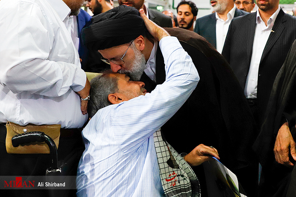آیت الله رئیسی در سخنان پیش از خطبههای نماز جمعه بیرجند: جریان مقاومت بعد از پیروزی انقلاب اسلامی در ایران کاملا رویکرد مجاهدین فلسطینی را عوض کرد آیت الله رئیسی در سخنان پیش از خطبههای نماز جمعه بیرجند: جریان مقاومت بعد از پیروزی انقلاب اسلامی در ایران کاملا رویکرد مجاهدین فلسطینی را عوض کرد