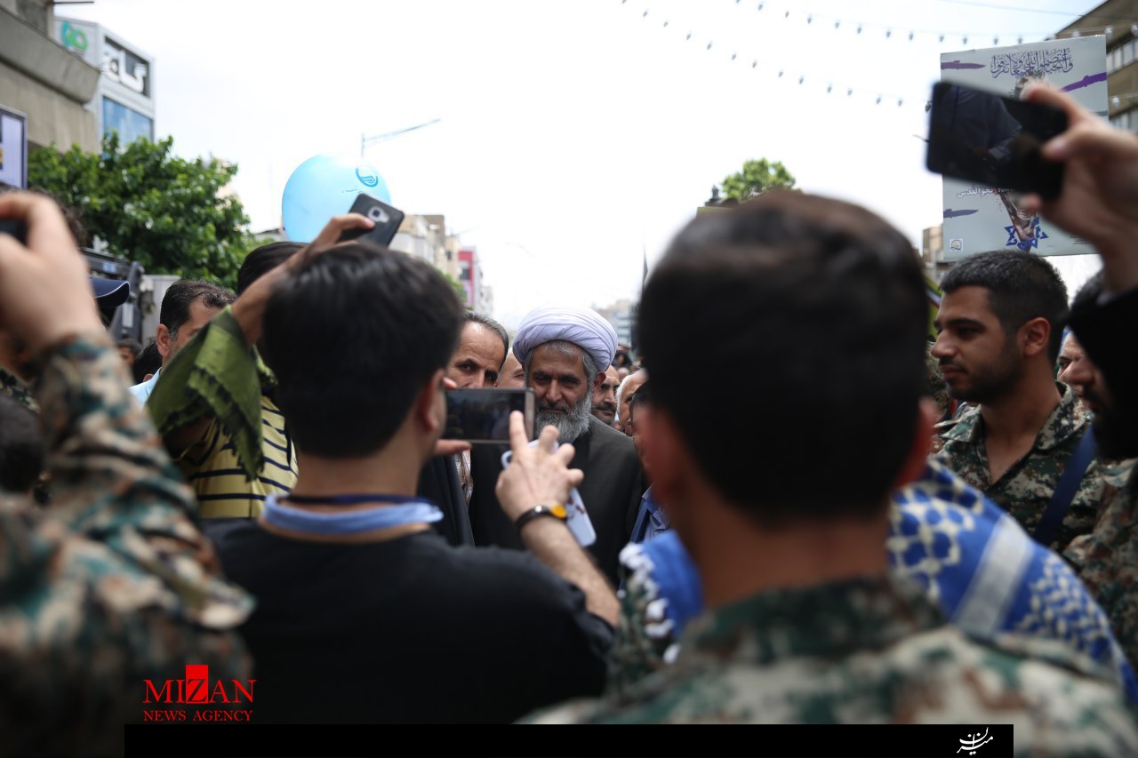 تصاویر از حضور رئیس سازمان اطلاعات سپاه در راهپیمایی روز قدس
