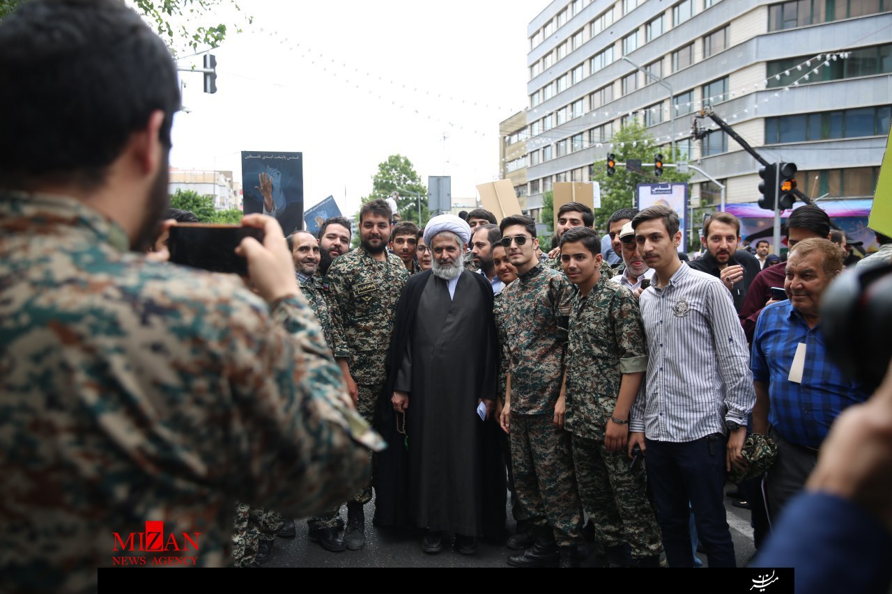 تصاویر از حضور رئیس سازمان اطلاعات سپاه در راهپیمایی روز قدس