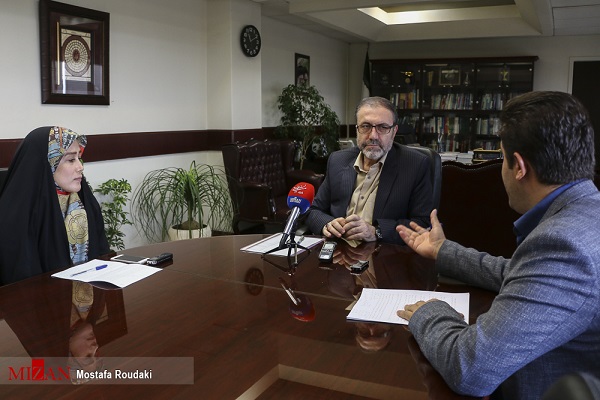 حضور سه میلیون نفر اتباع افغانستانی در ایران/ ایران محور مبارزه با تروریسم، قاچاق موادمخدر و جلوگیری از مهاجرتهای غیرقانونی در منطقه/ نگاه مثبت مردم و مسئولان به برادران و خواهران افغانستانی حضور سه میلیون نفر اتباع افغانستانی در ایران/ ایران محور مبارزه با تروریسم، قاچاق موادمخدر و جلوگیری از مهاجرتهای غیرقانونی در منطقه/ نگاه مثبت مردم و مسئولان به برادران و خواهران افغانستانی