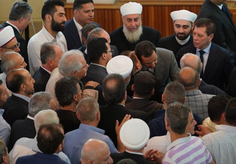 حضور بشار اسد در نماز عید فطر دمشق حضور بشار اسد در نماز عید فطر دمشق