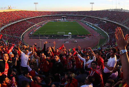 تجمع پرسپولیسی‌ها مقابل وزارت ورزش