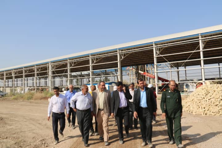 بازدید رئیس دادگستری شهرستان شوش از احداث کارخانه‌های جدیدخط تولیدورق mdf / اقدامات حمایتی دستگاه قضایی در رونق  تولید و اشتغال شرکت هفت تپه با ۵ هزار کارگر